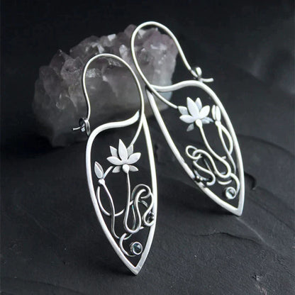 Aretes Flor de Loto en Plata de Ley