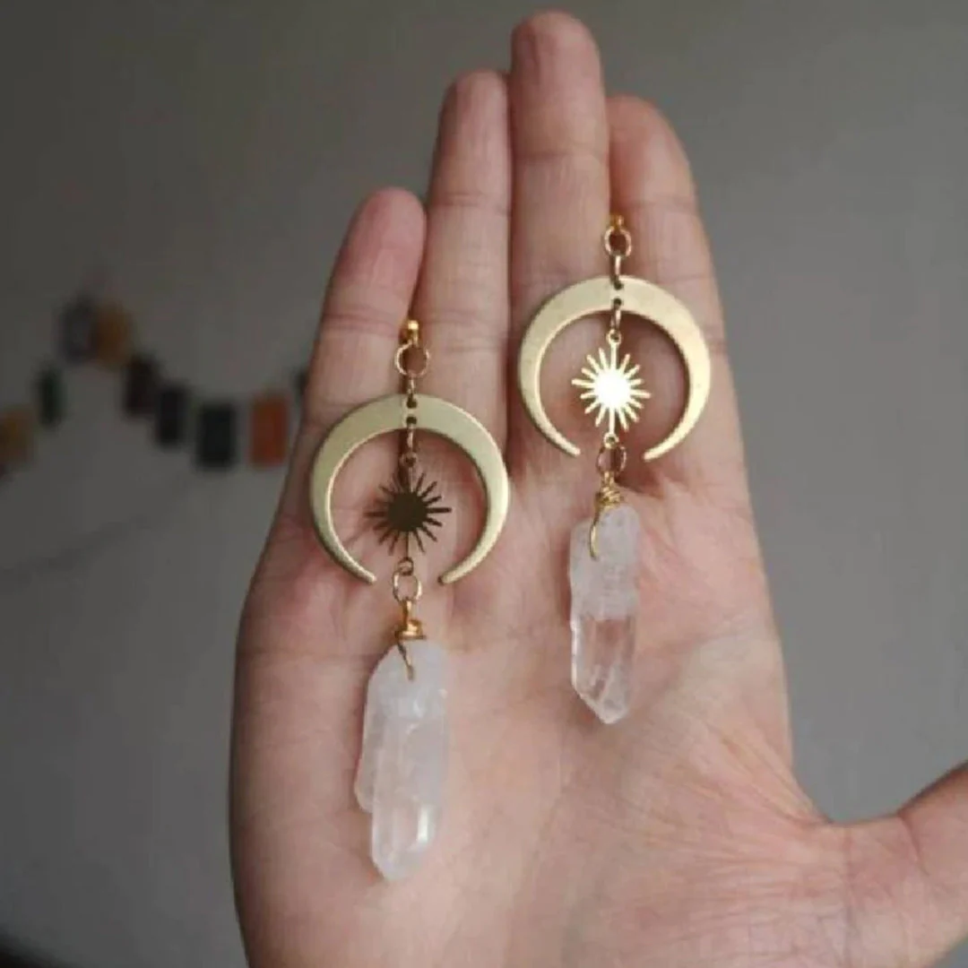 Aretes Vintage de Cuarzo Lunar en Oro