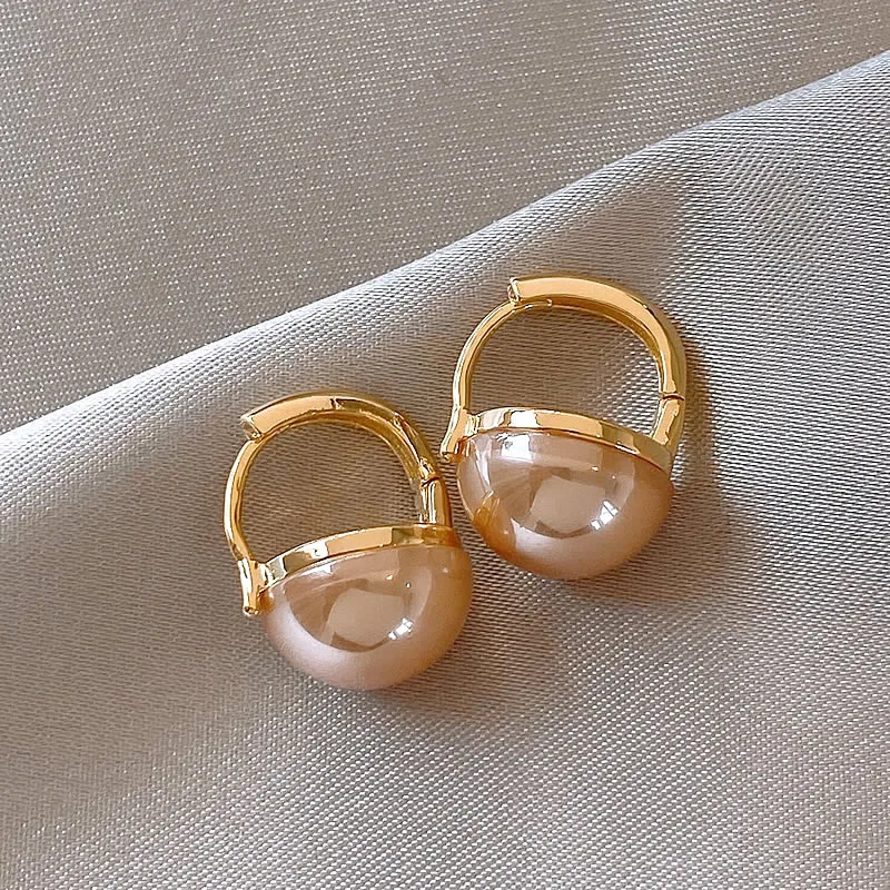 Elegantes Aretes de Oro Rosa Perla