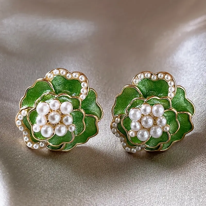 Aretes Esmalte Verde con Perlas Elegantes