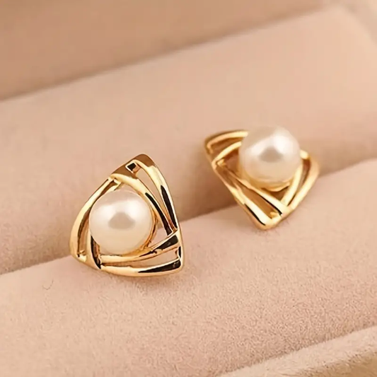 Aretes con Perlas y Oro Elegantes